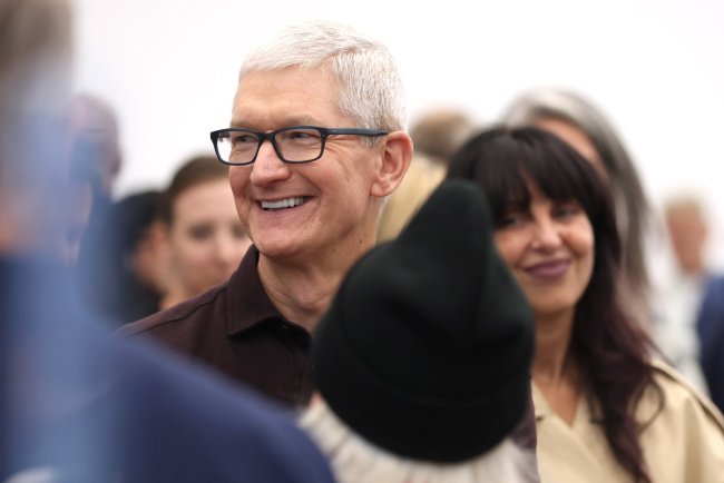 Apple to announce $100B further commitment for US manufacturing