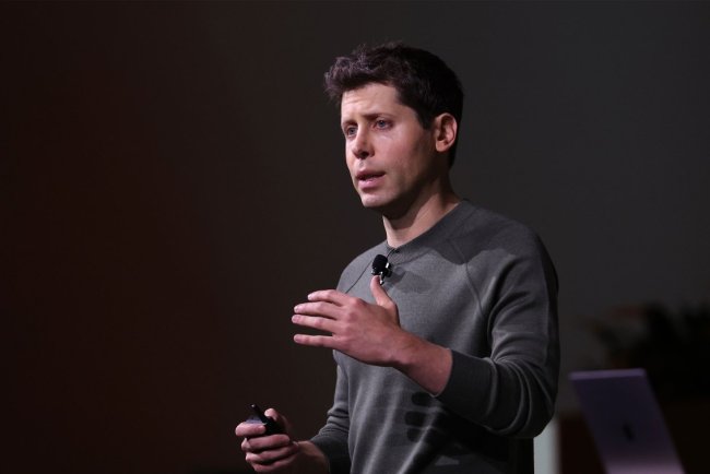 Sam Altman addresses ‘bumpy’ GPT-5 rollout, bringing 4o back, and the ‘chart crime’