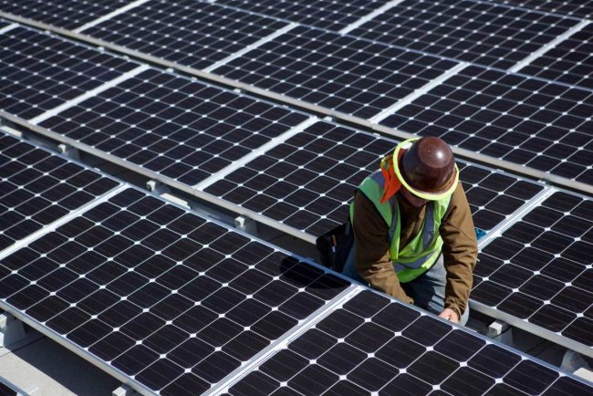 Meta to add 100MW of solar power from US gear