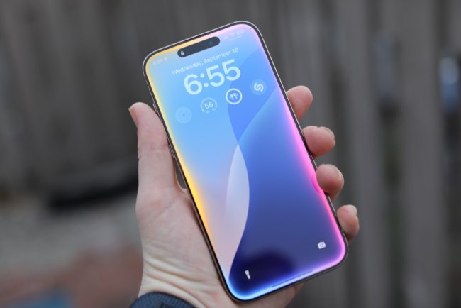 Apple is in talks to use Google’s Gemini for Siri revamp, report says